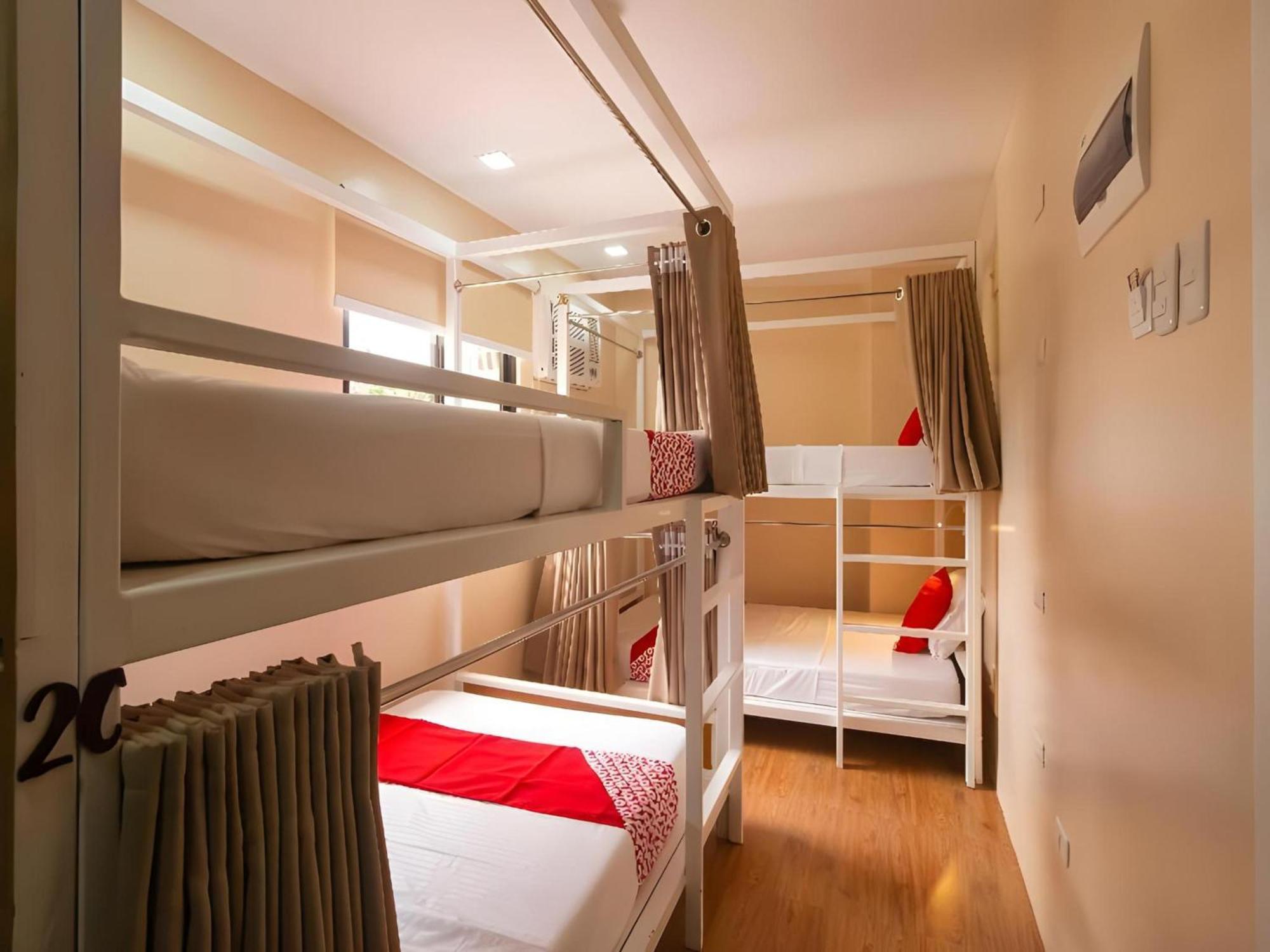 Super Oyo 832 The Teepee Place Hostel & Residence Inn Cebu Esterno foto