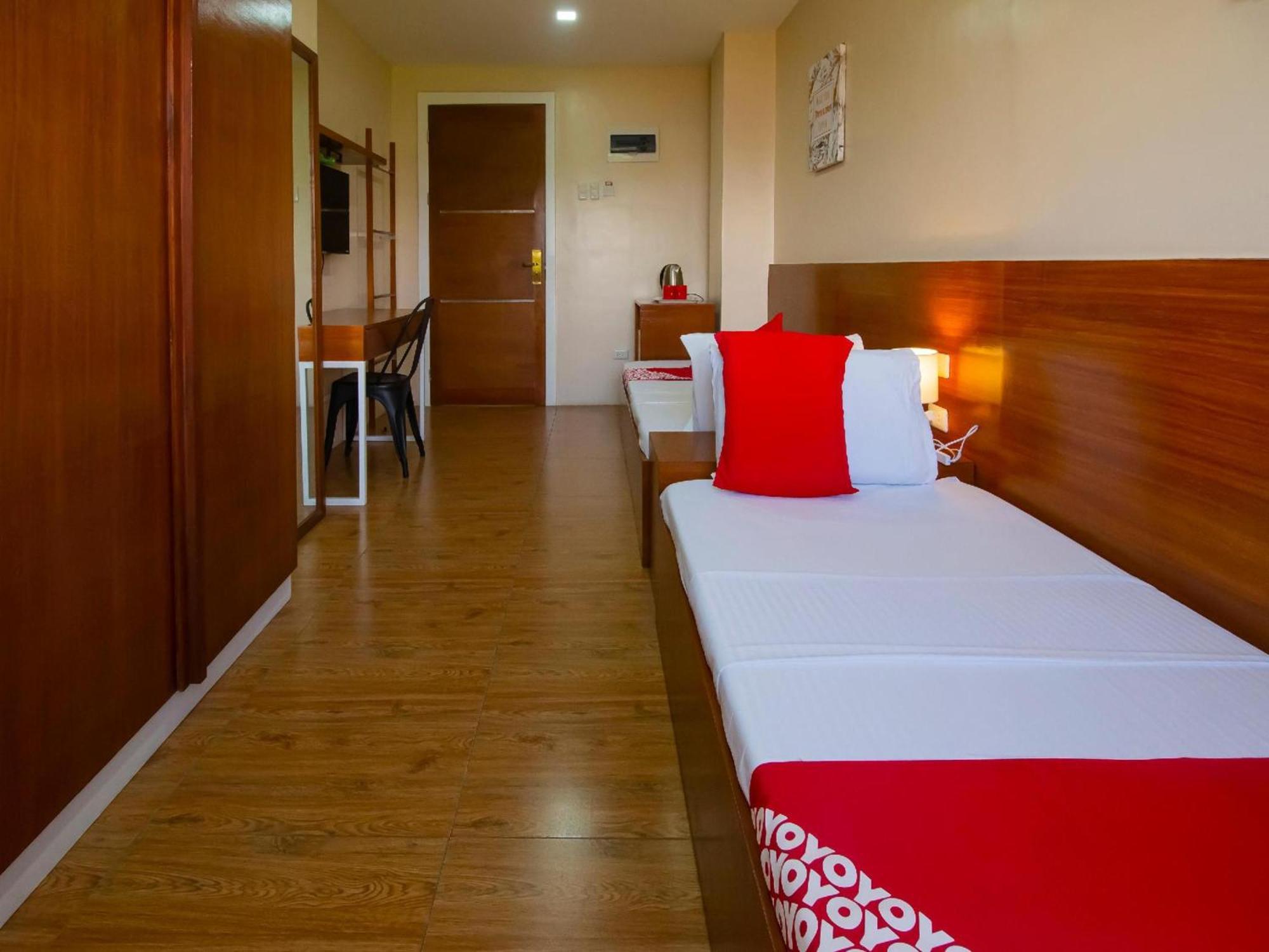 Super Oyo 832 The Teepee Place Hostel & Residence Inn Cebu Esterno foto