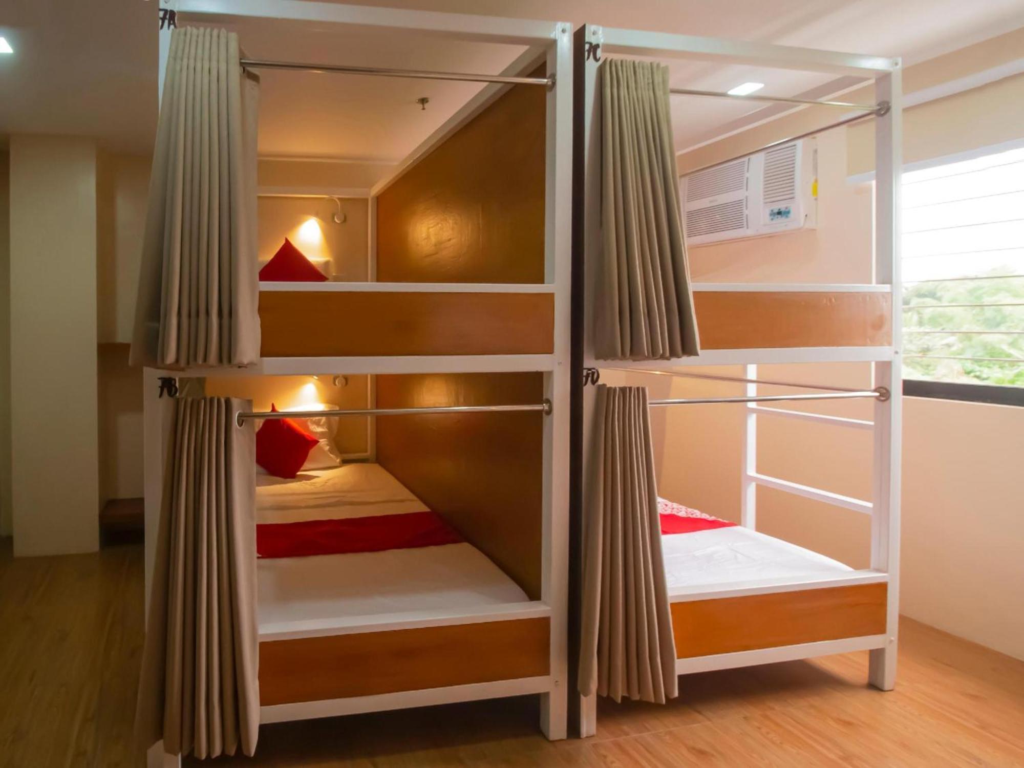 Super Oyo 832 The Teepee Place Hostel & Residence Inn Cebu Esterno foto