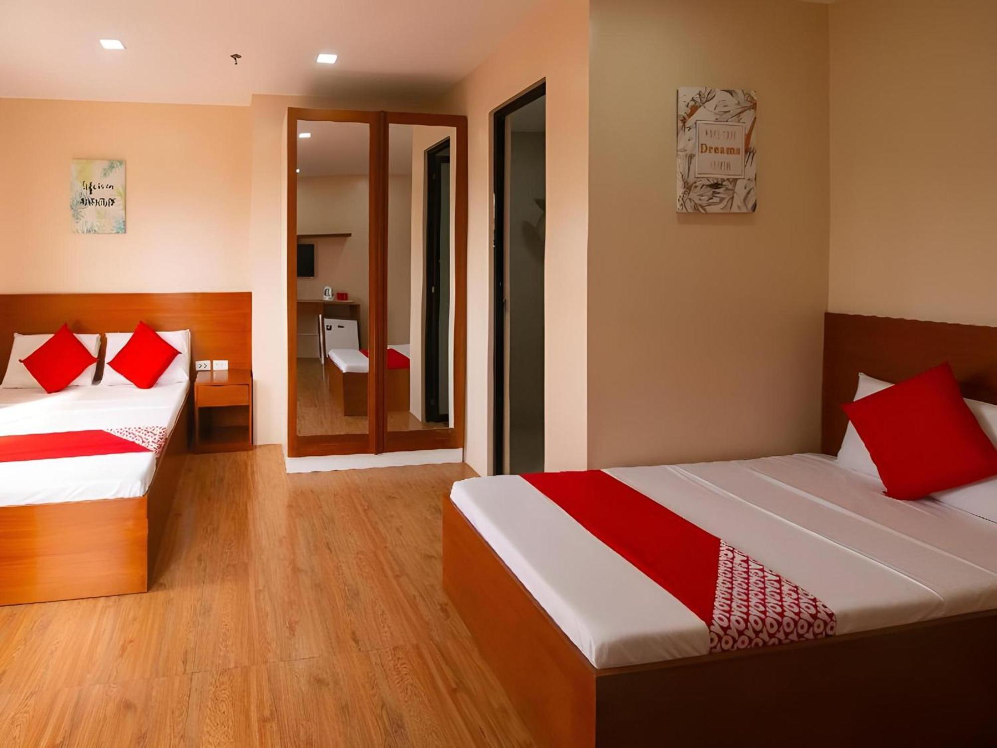 Super Oyo 832 The Teepee Place Hostel & Residence Inn Cebu Esterno foto
