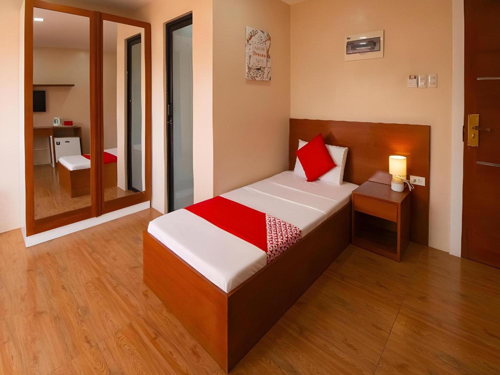 Super Oyo 832 The Teepee Place Hostel & Residence Inn Cebu Esterno foto